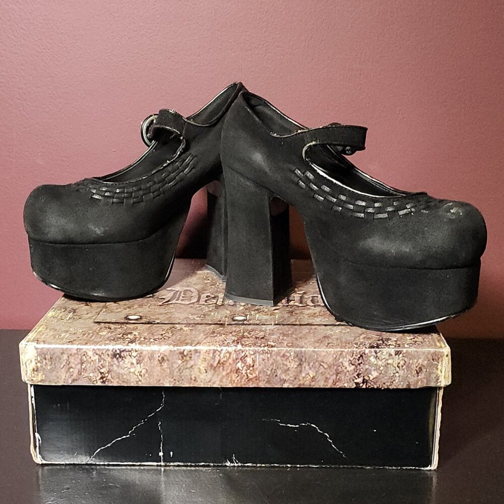 Vintage Demonia Platform Heels - Size 7 - Picture 2 of 9